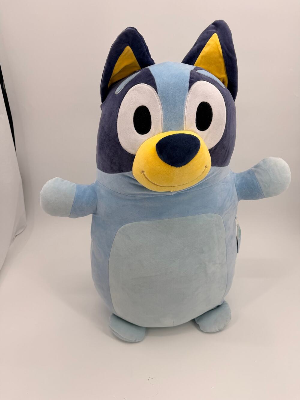 Bluey HugMees Squishmallows 30” Jumbo Plush Jazwares NWT Large Stuffed Animal